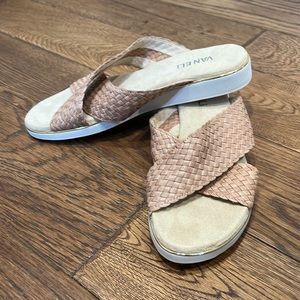 VANDELi Tan Sandals size 8.5 great condition